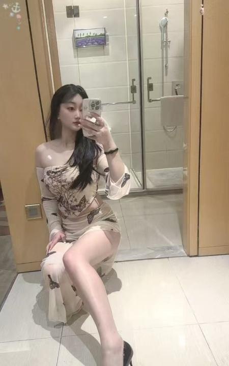 龙华蜂腰辣妹苏漫
