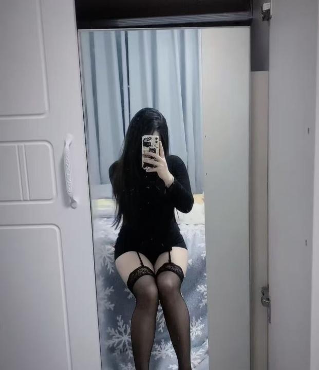 三通全能高颜值小姐姐