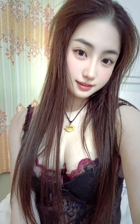上城叶子正月开