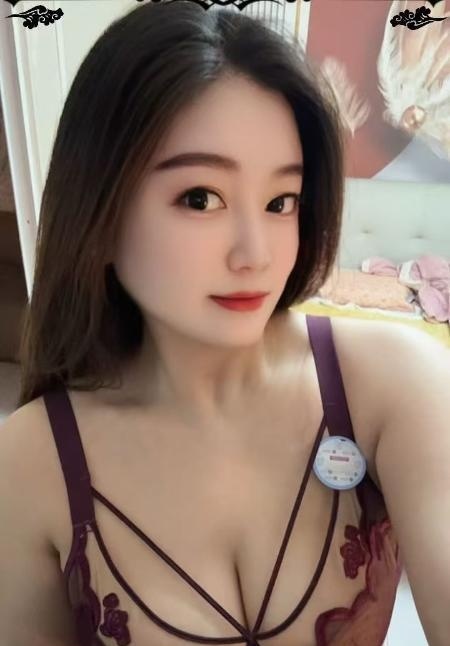 天热很白大胸长腿妹