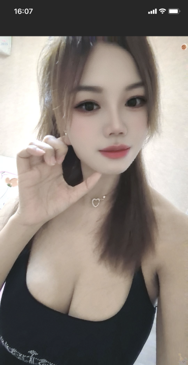 一米七长腿大奶少妇