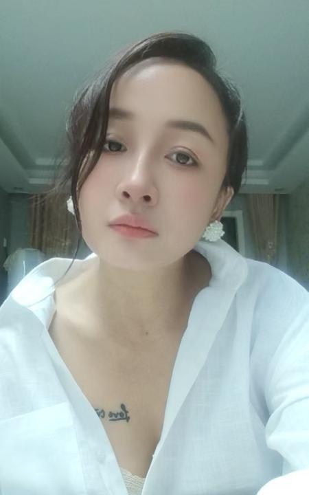 光谷美韵少妇佳佳