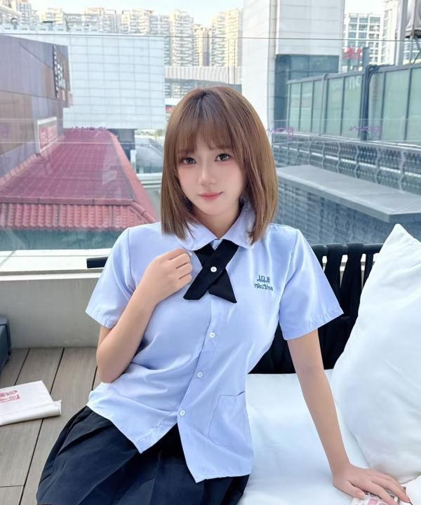 南山清纯小美女安安
