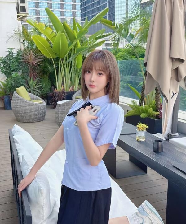 南山清纯小美女安安