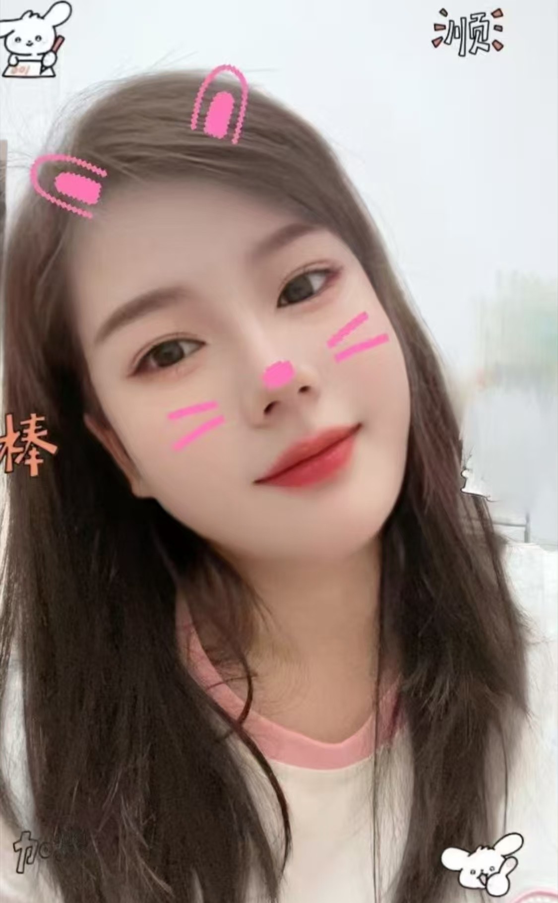 肤白大胸点点