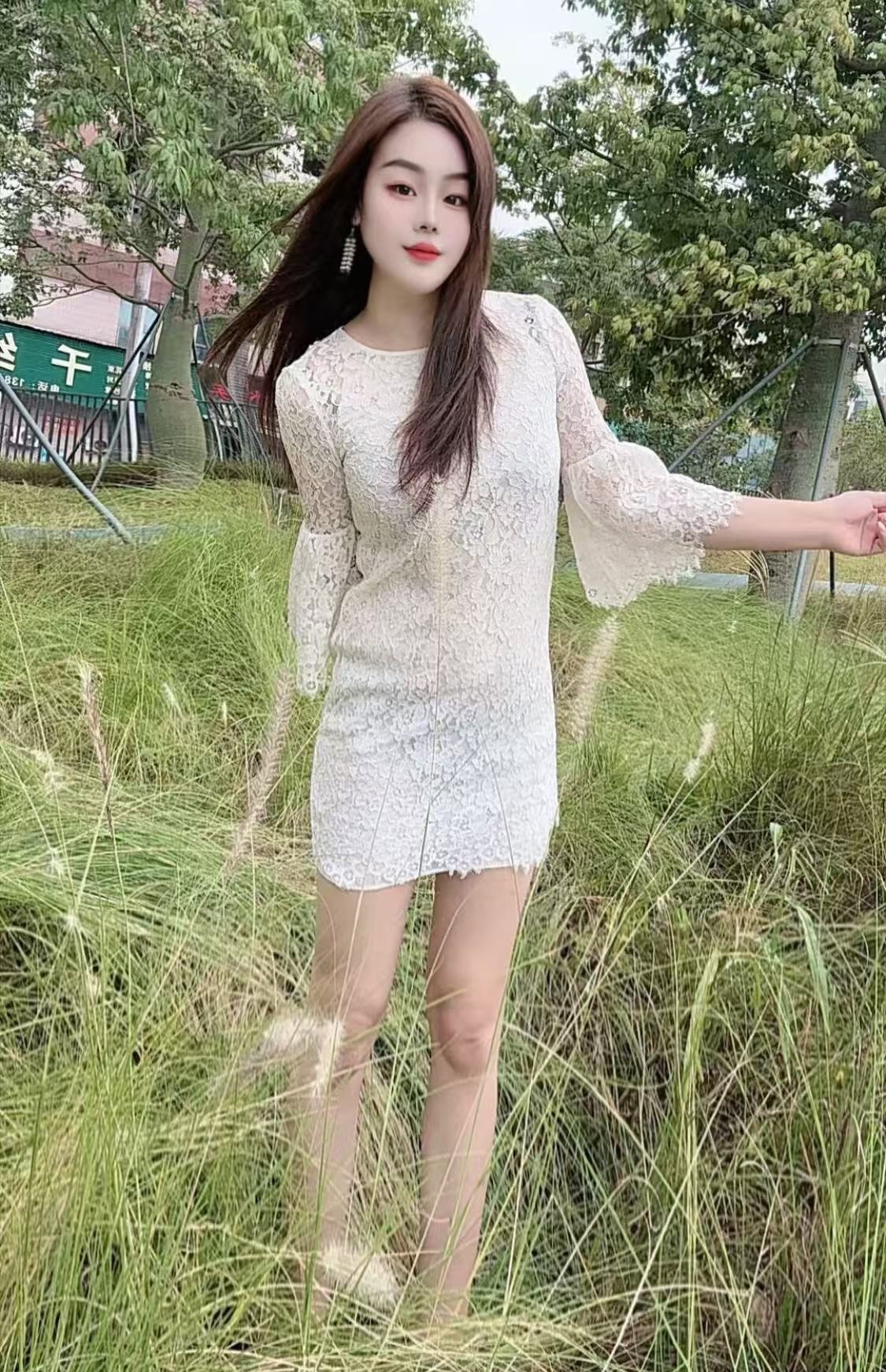冷白皮美女沐沐