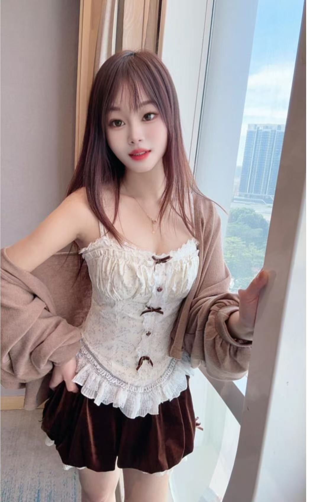 黑丝美腿娜娜