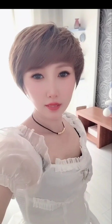 兼职短发姐姐