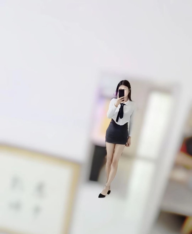 温柔性感的鱼儿姐