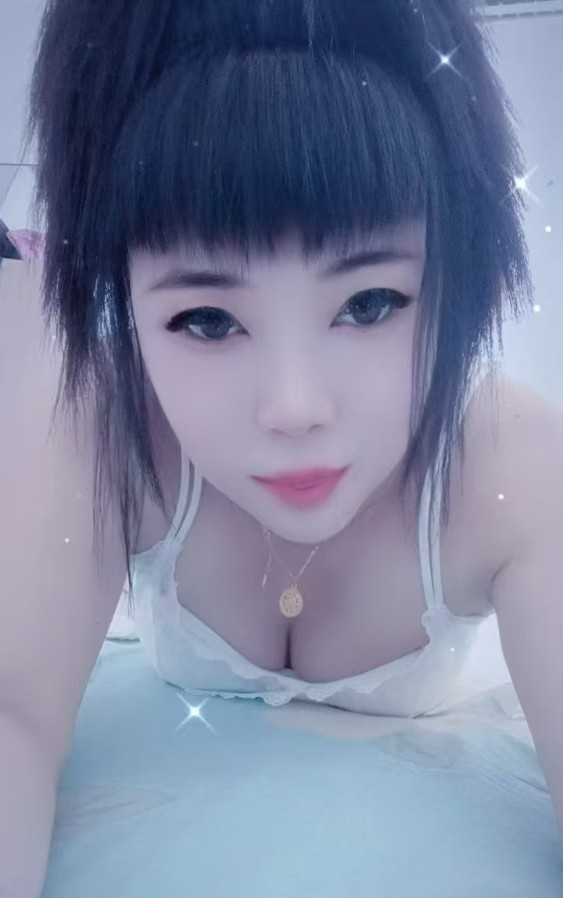 潘家园大胸少妇