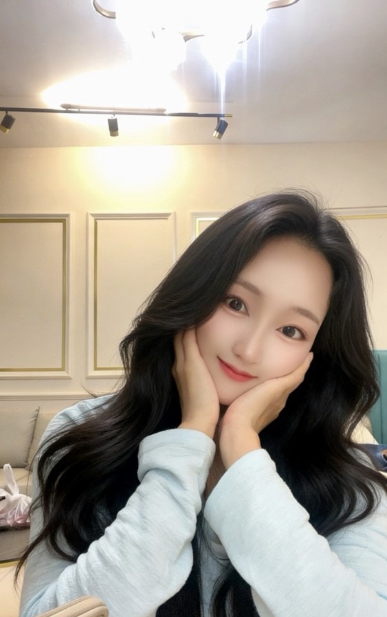 肤白颜值女友系老师
