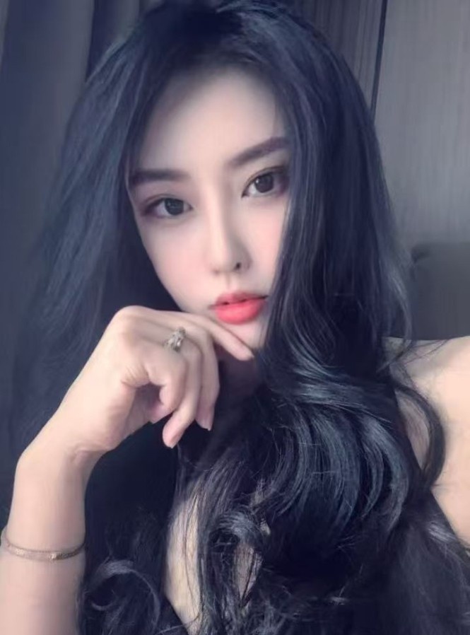 大长腿性感小姐姐