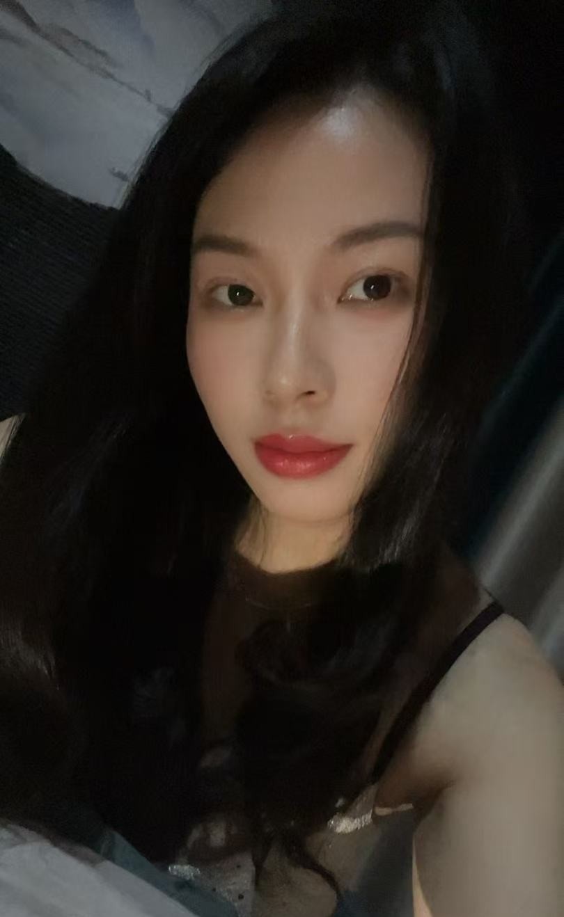 巨乳笑笑老师