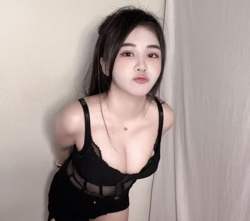 漂亮的奶茶妹妹