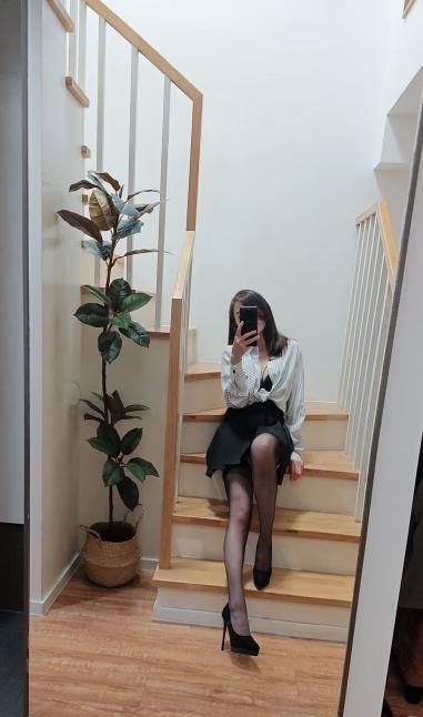 新新小少妇