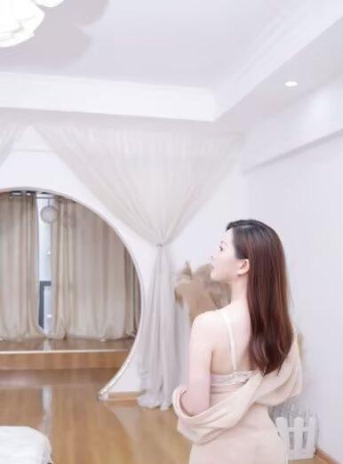 新新小少妇