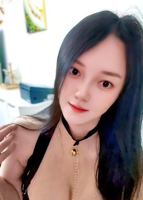 制服诱惑大奶骚妹