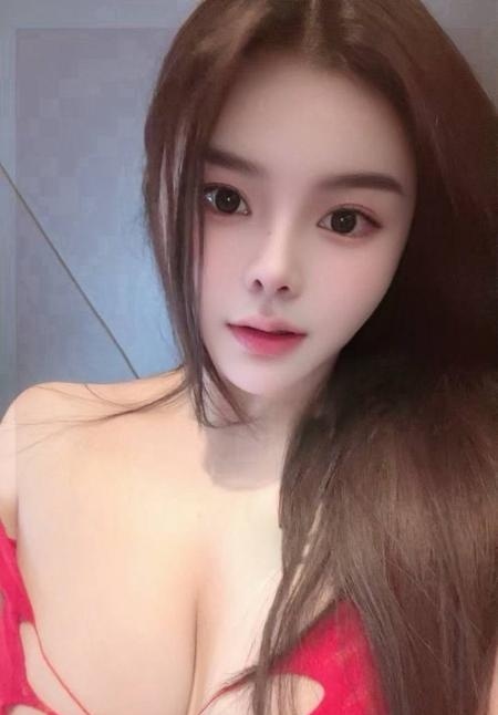 白嫩大白兔御姐
