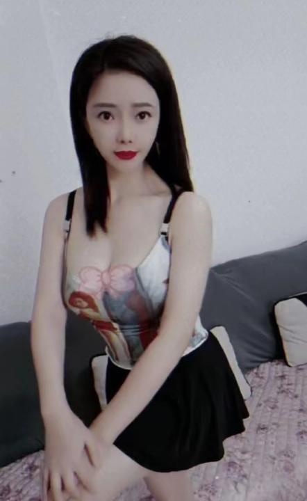 三刷武侯性感大奶御姐