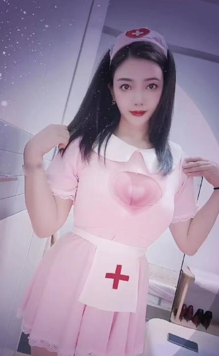 三刷武侯性感大奶御姐