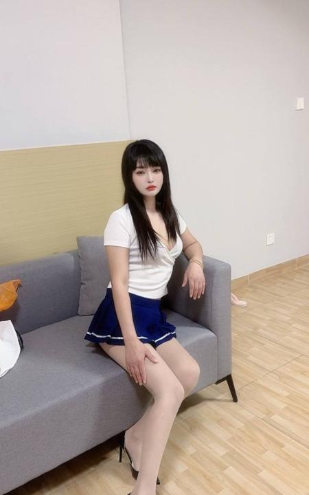 禅城制服服务系乔伊