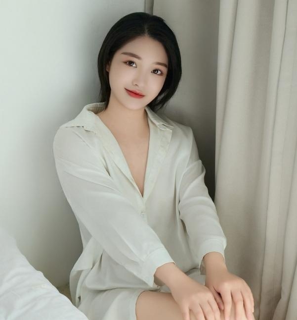 气质御姐宝妮