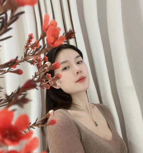南山性感娇娘佳佳