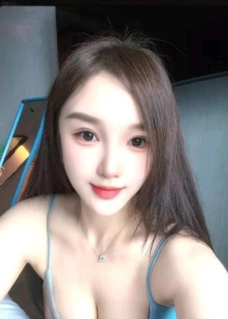 冷白皮莉莉斯