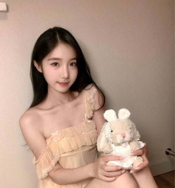 清纯稚嫩的囡囡