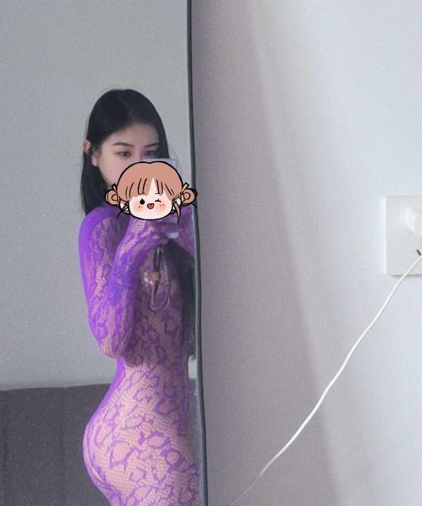 上城极致腰臀比小辣椒