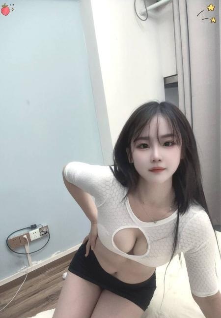 龙华听话大长腿美女
