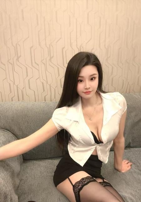 高挑长腿御姐
