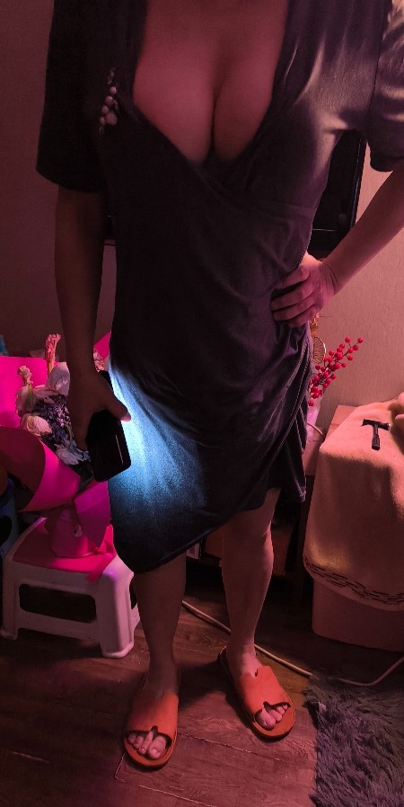 杨家坪大胸服务型熟女