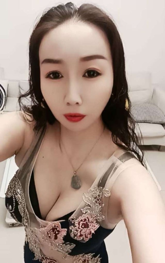 西湖大胸熟女