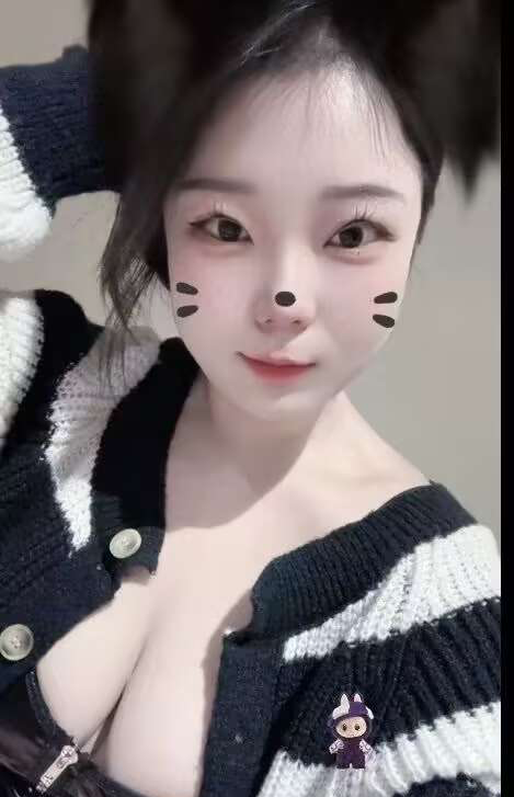 大奶骚逼性价比