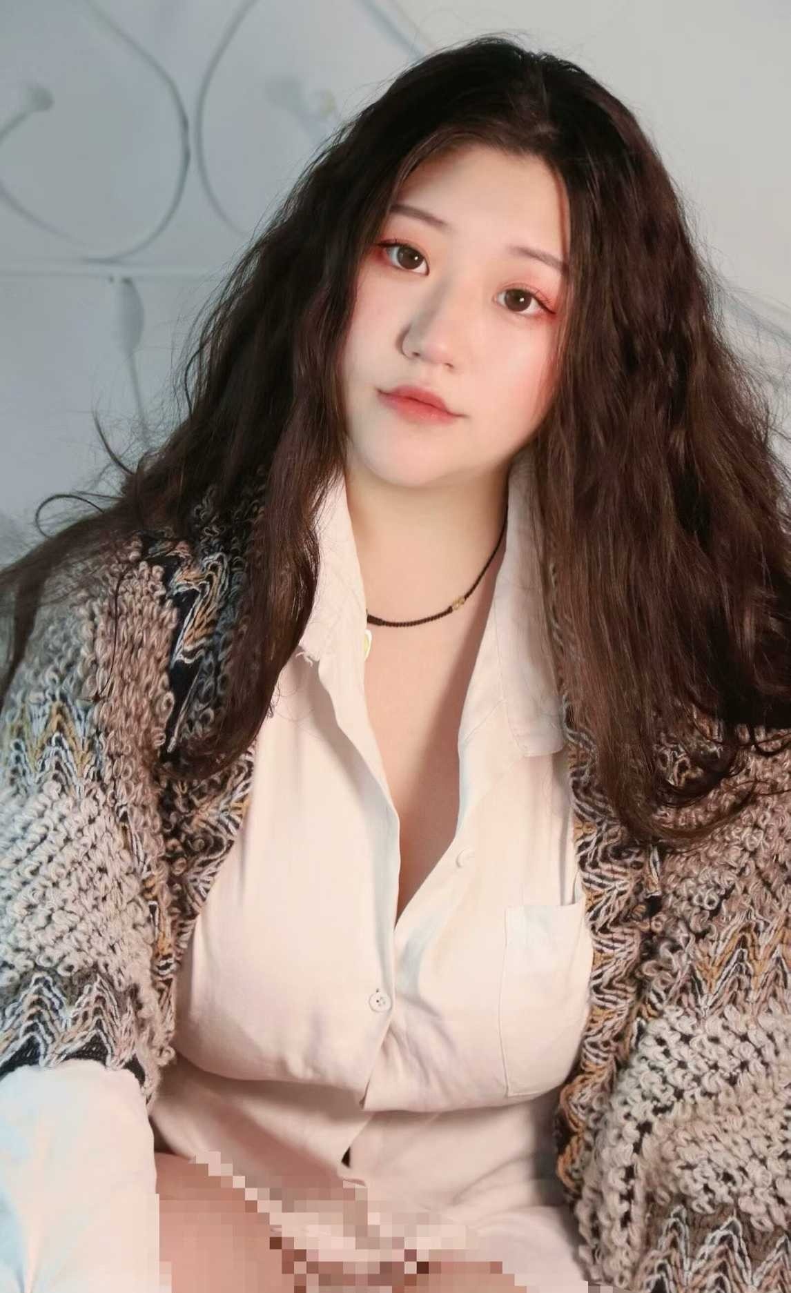 龙华巨乳小倩