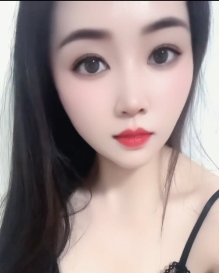 舌吻深喉69骚妹