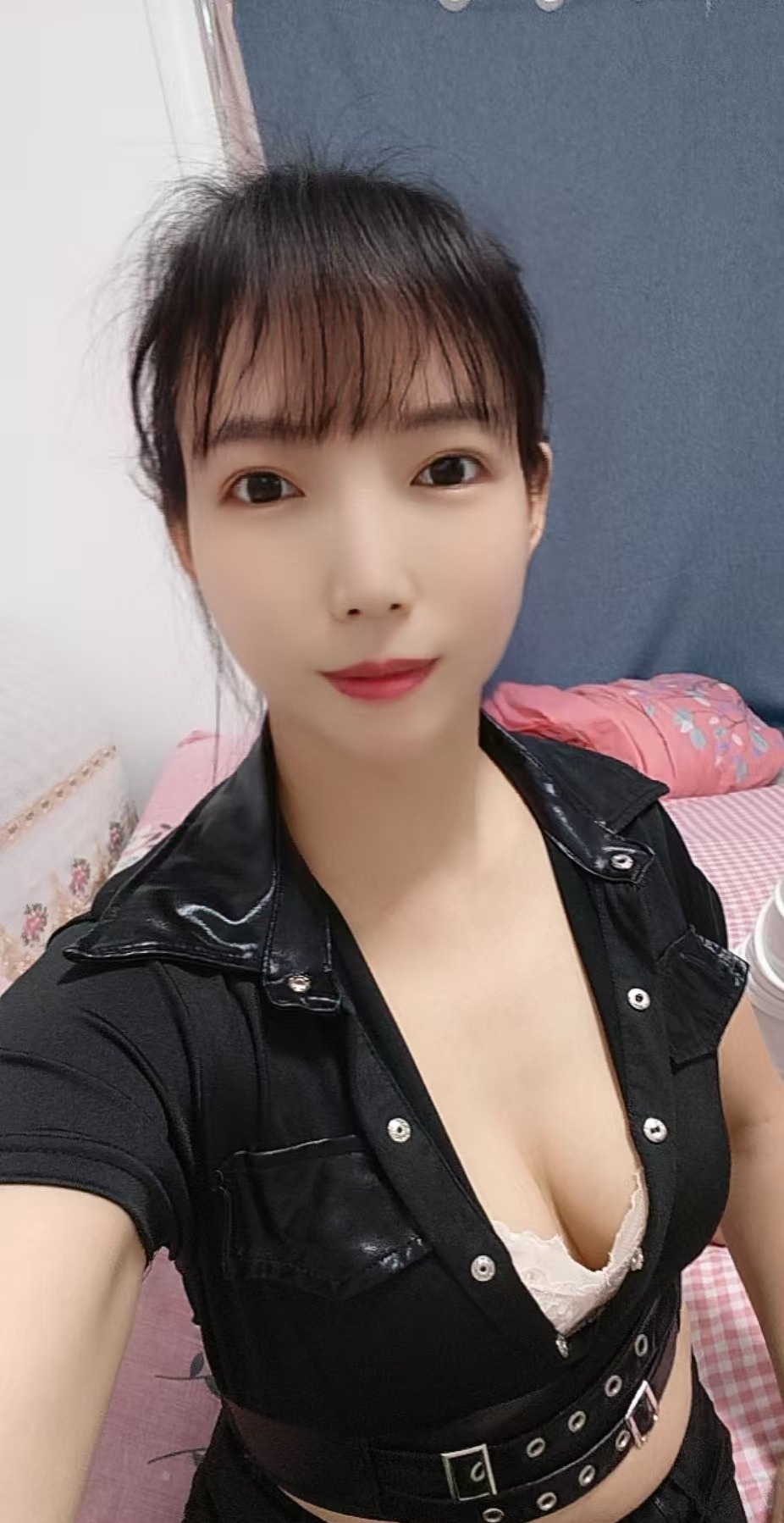 骚丝少妇灵灵
