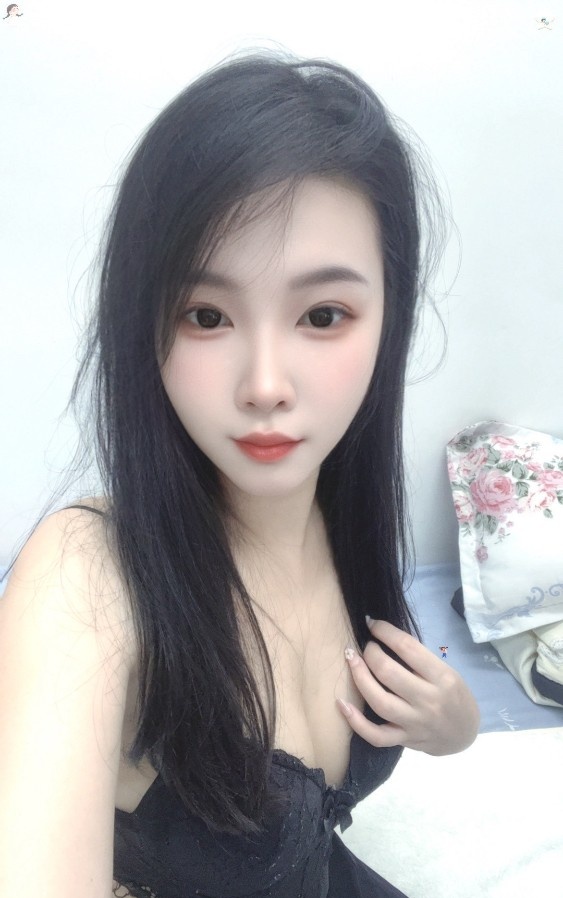 贴心御姐露露