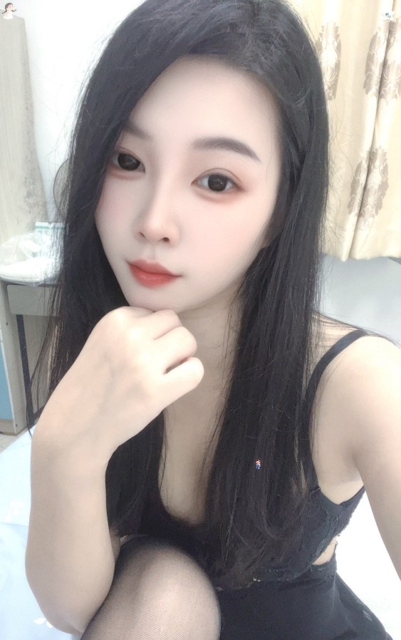 贴心御姐露露