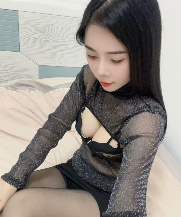惠城舌吻小骚骚