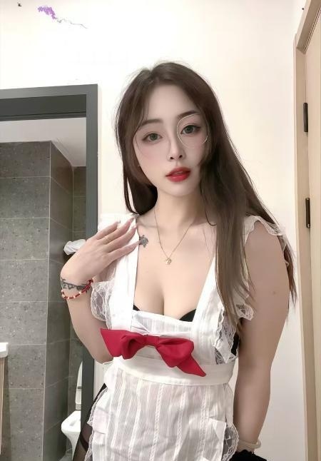 情趣制服大奶骚妹
