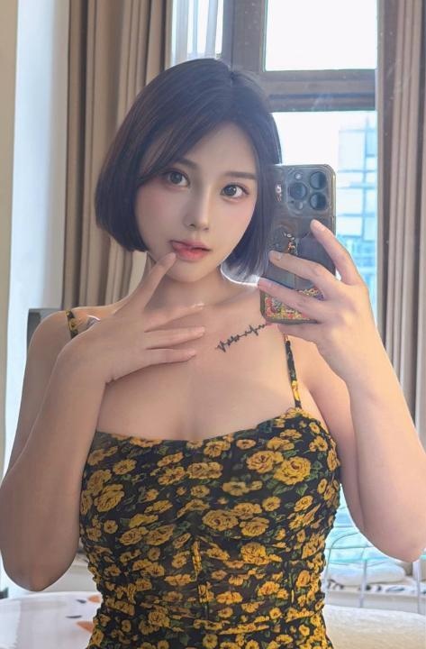 性感诱人大胸骚货