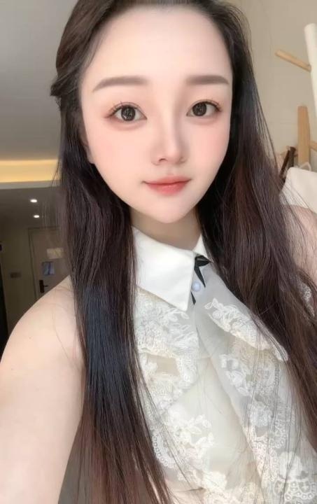 西湖乳控大胸悦悦
