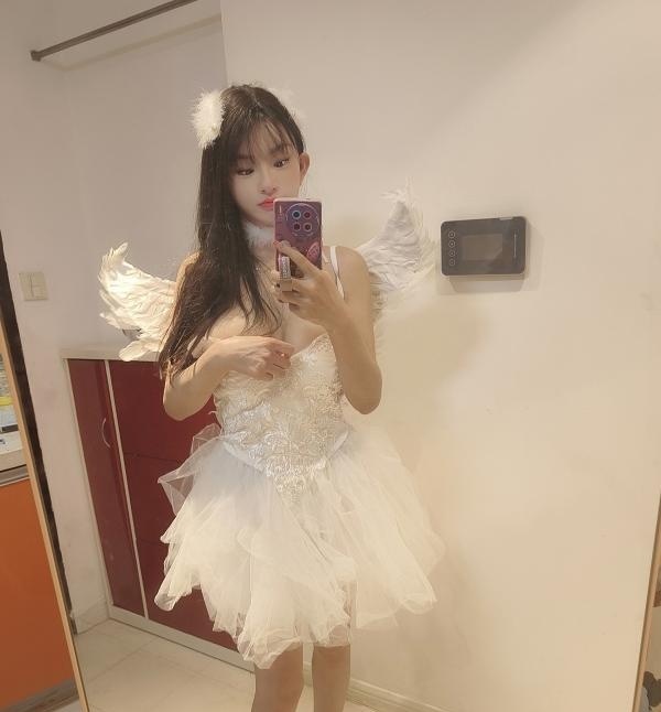米娅小姐姐