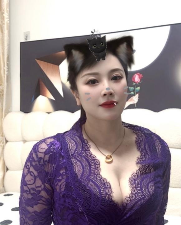 瑶海制服美腿少妇