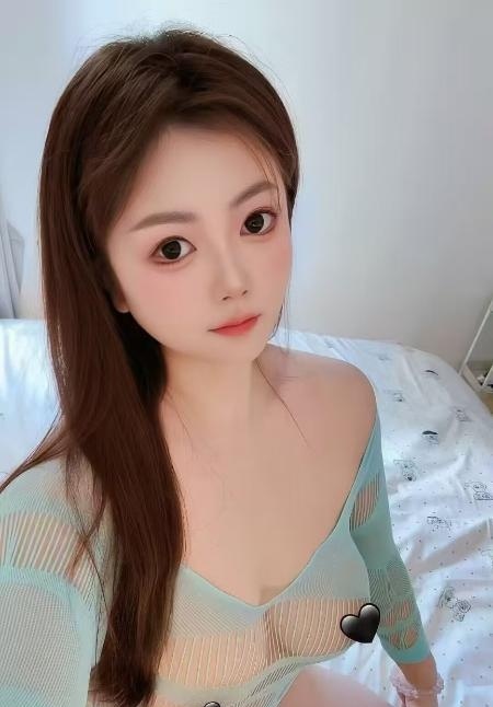 徐汇美乳颜值系小晴