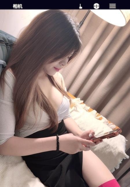 河南岸爱舌吻的骚妇