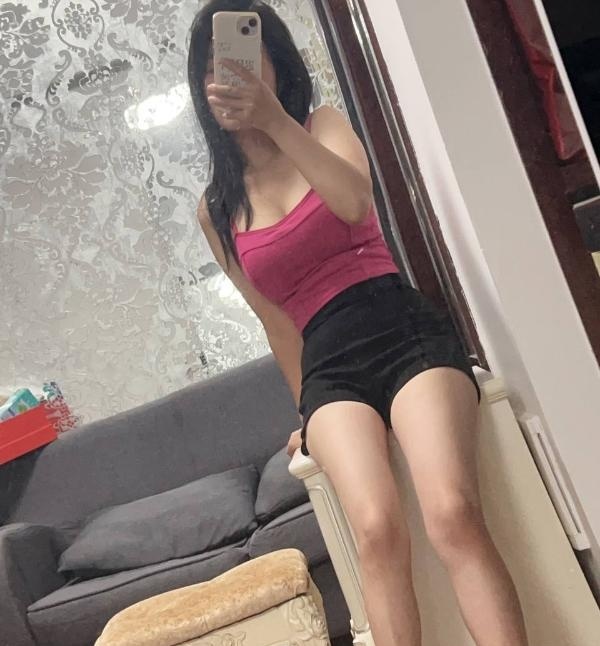 禅城娇小人妻