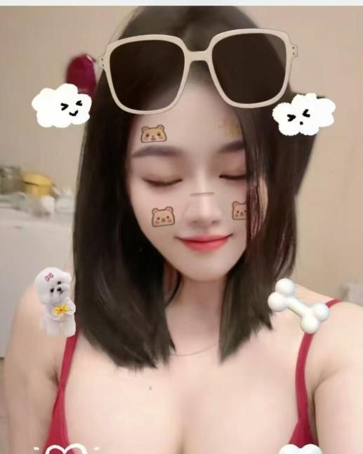 波霸小宝老师